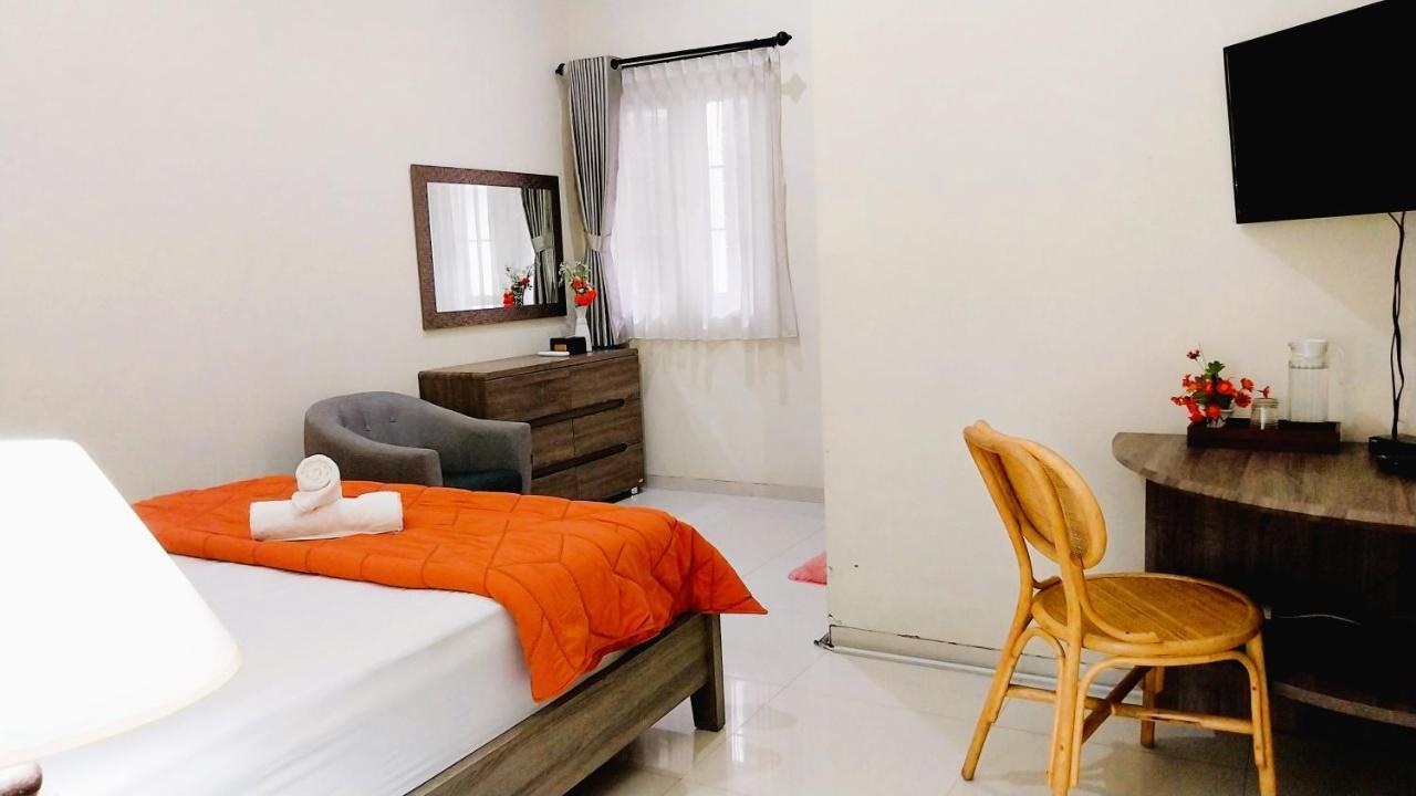 Surokarsan 9 House Yogyakarta 호텔 외부 사진