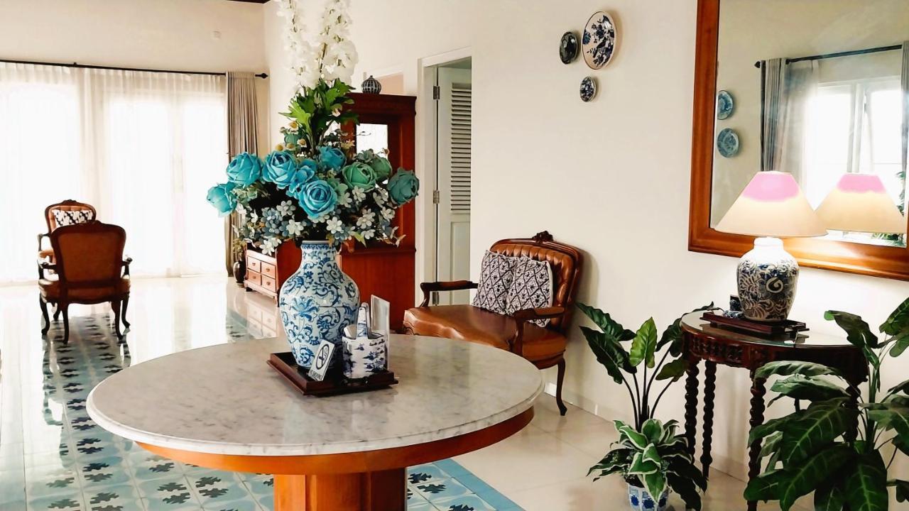 Surokarsan 9 House Yogyakarta 호텔 외부 사진
