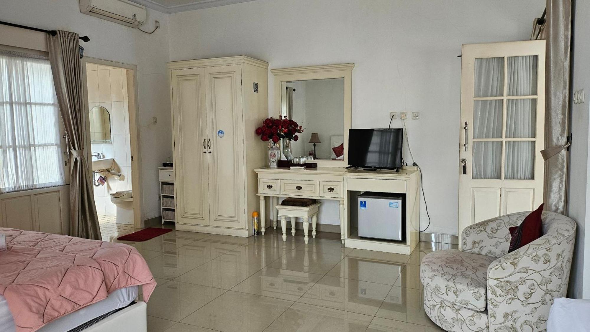 Surokarsan 9 House Yogyakarta 호텔 외부 사진