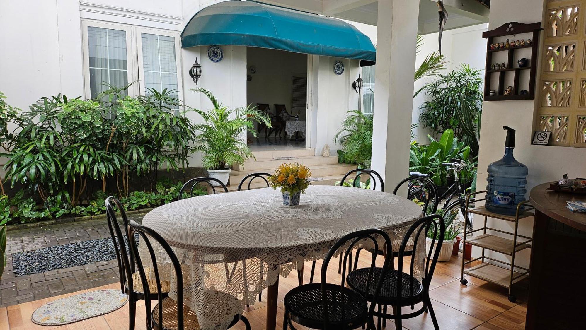 Surokarsan 9 House Yogyakarta 호텔 외부 사진