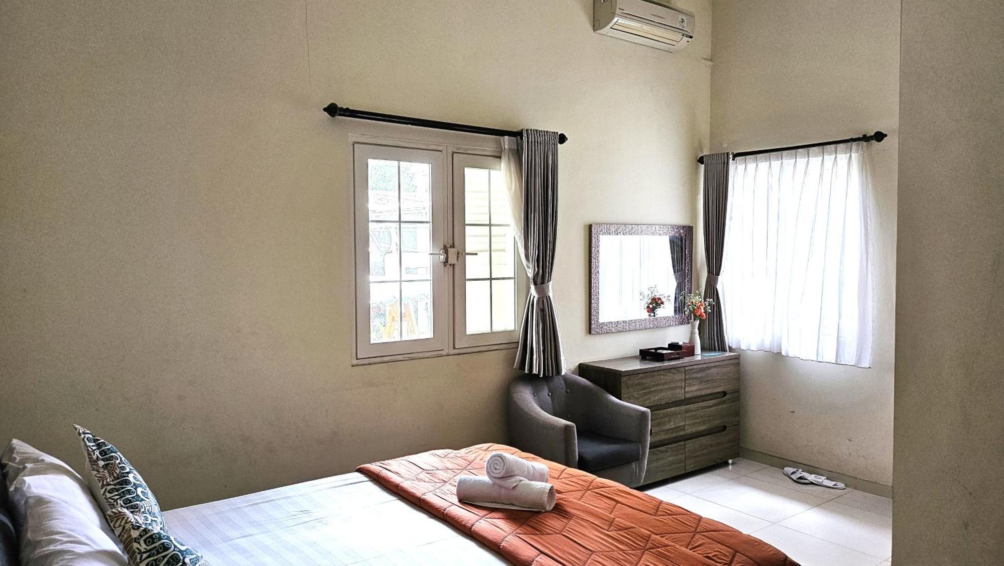 Surokarsan 9 House Yogyakarta 호텔 외부 사진