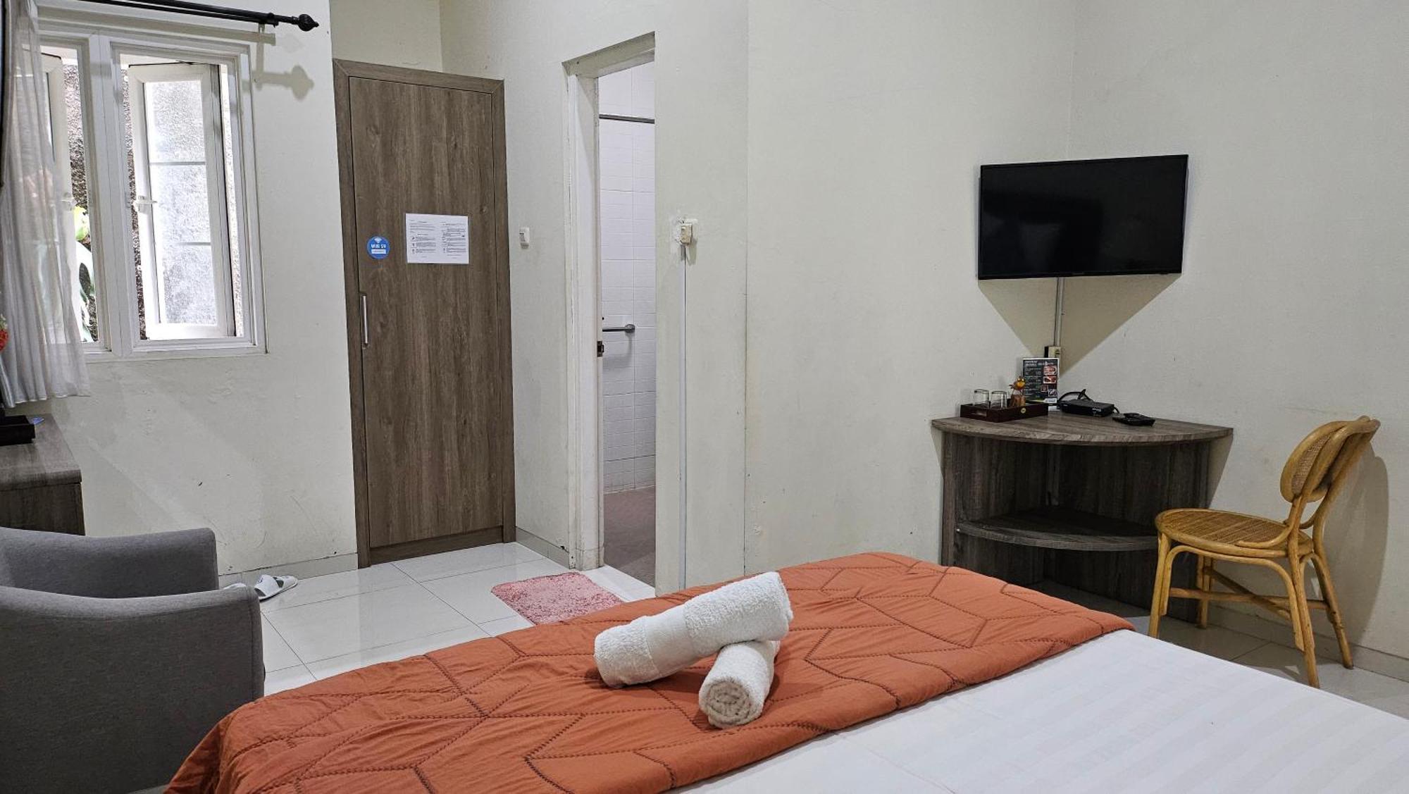 Surokarsan 9 House Yogyakarta 호텔 외부 사진
