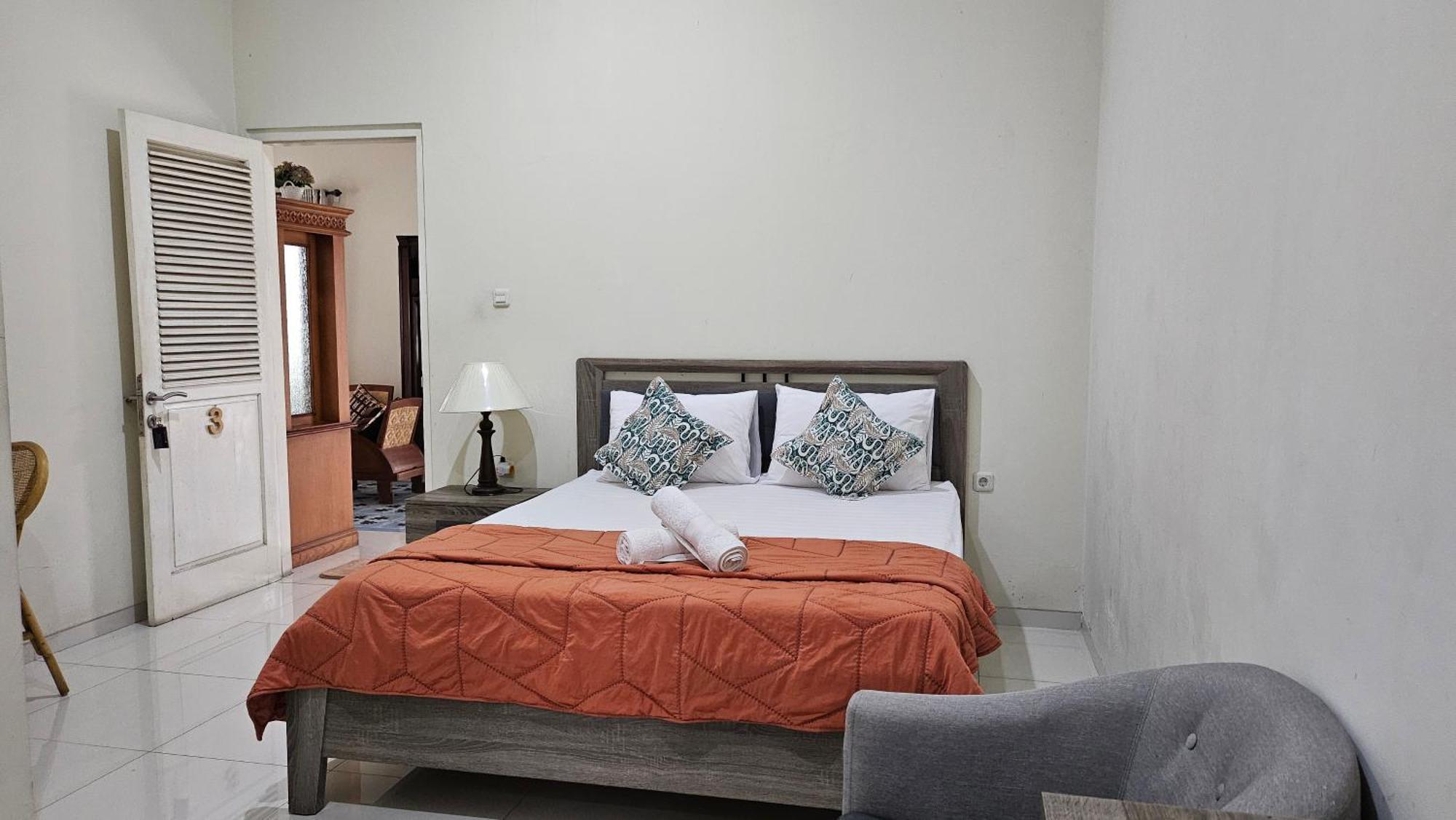 Surokarsan 9 House Yogyakarta 호텔 외부 사진